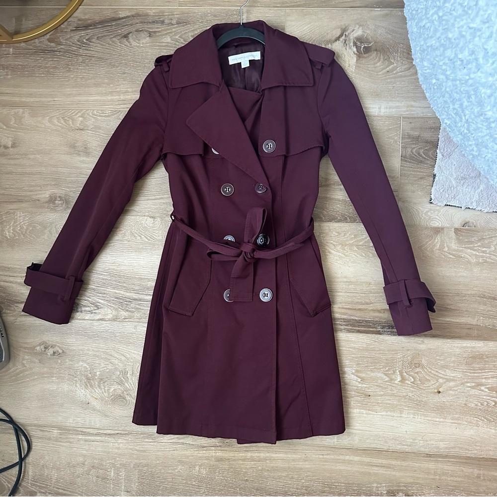 New York & company maroon trench